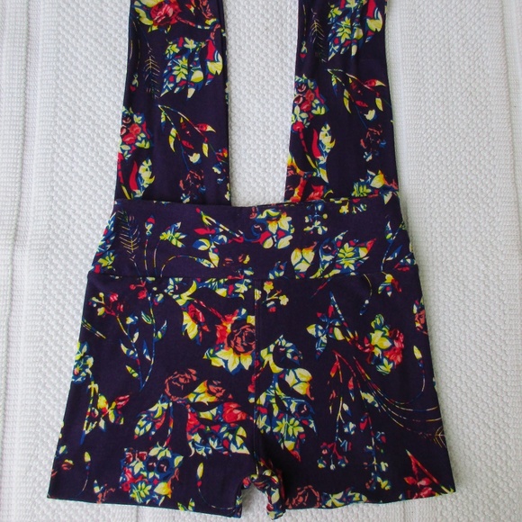 LuLaRoe Dark Floral leggings Purple, High Rise, 26" Inseam, OS One-size or Small - Picture 5 of 6